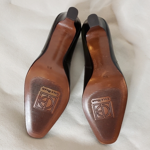 Vintage Cole Haan Leather Dark Brown Walking Heels Pristine Designer Luxury - Picture 9 of 13